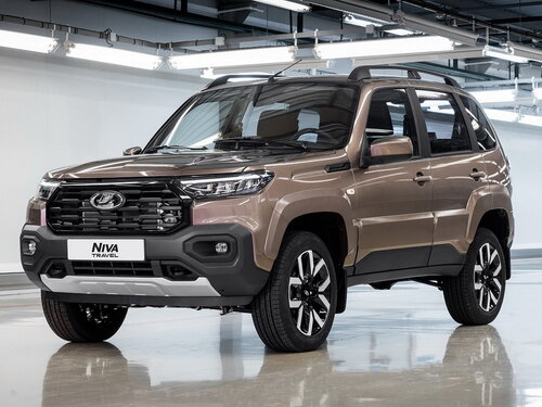 Lada Niva Travel