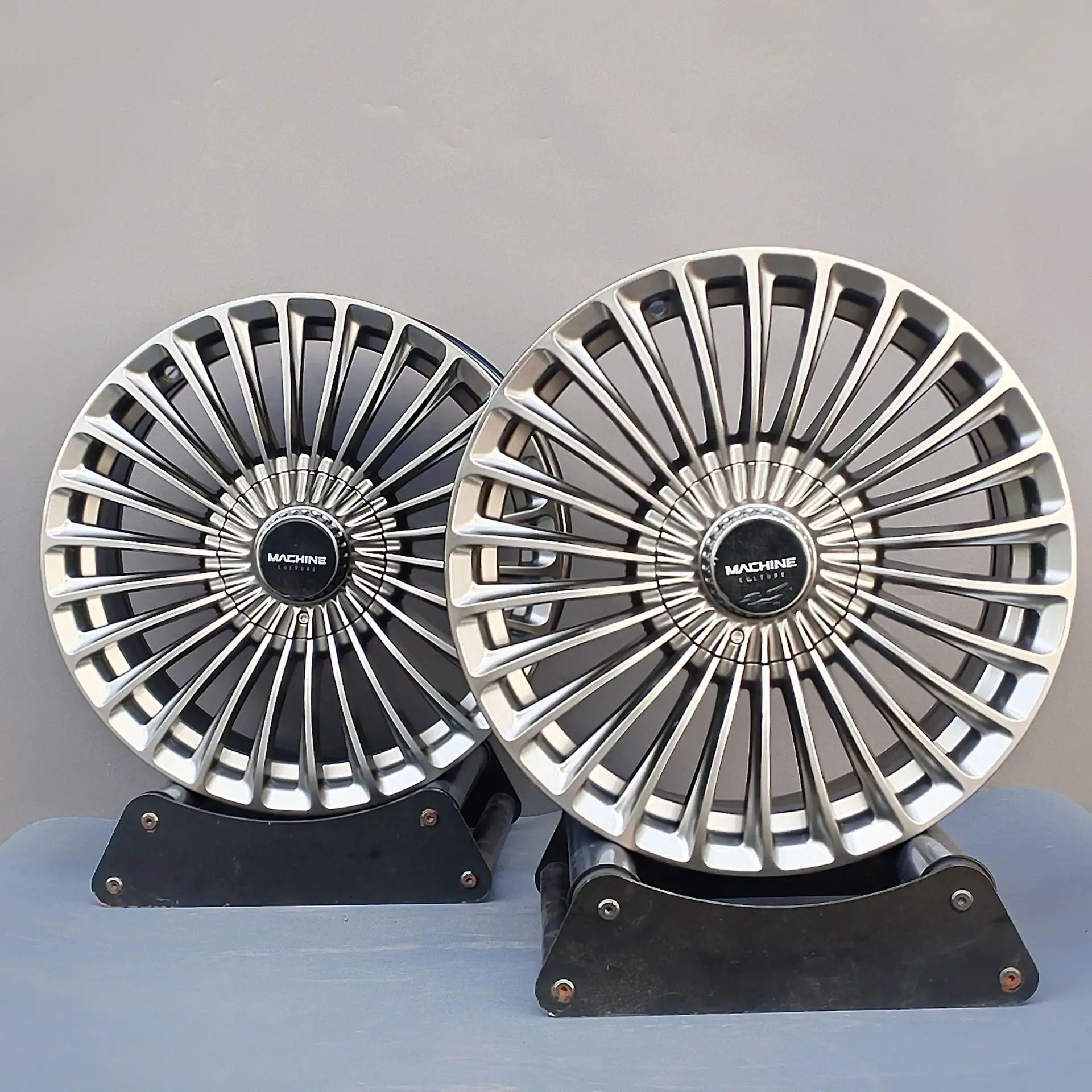 R17 4x100