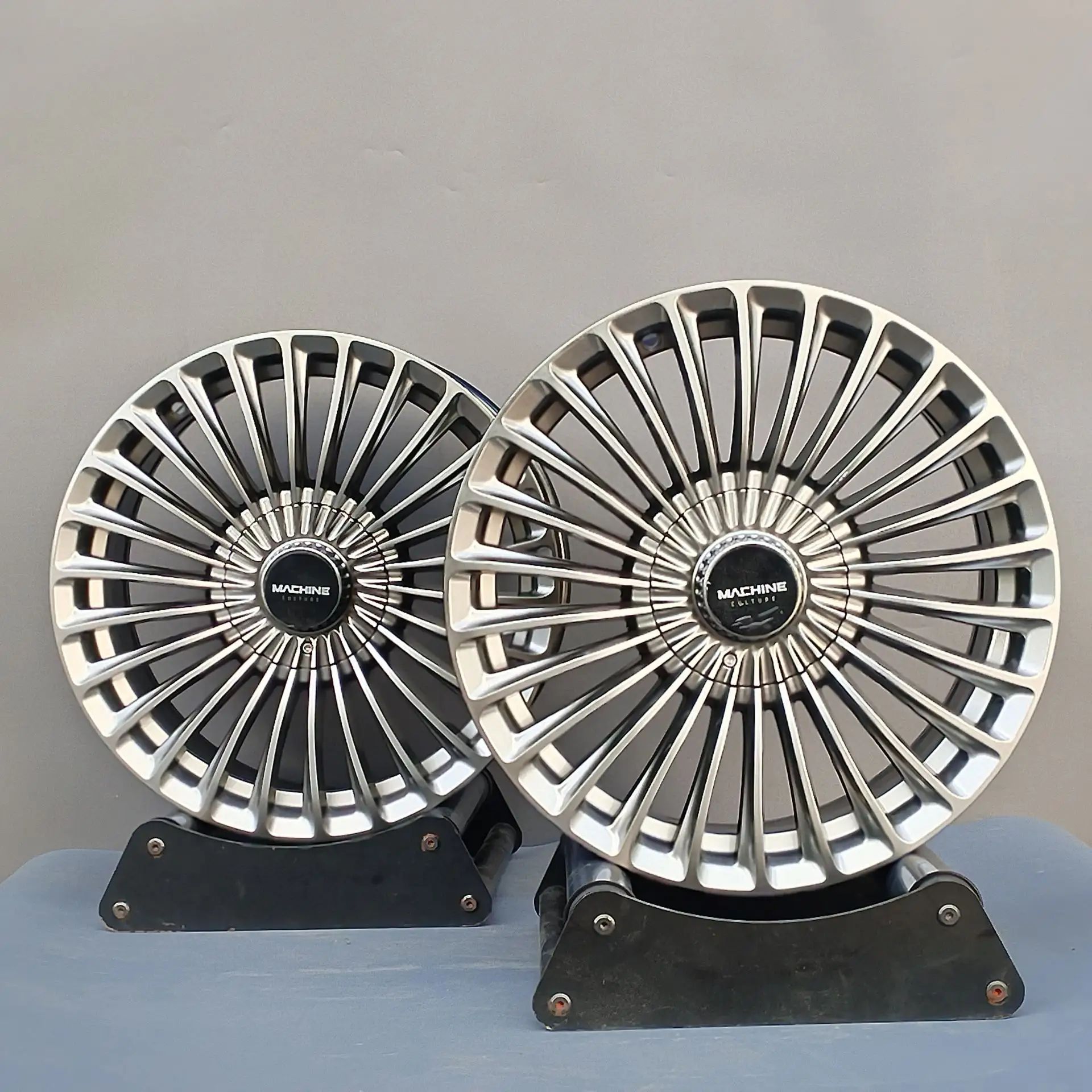 R17 4x100