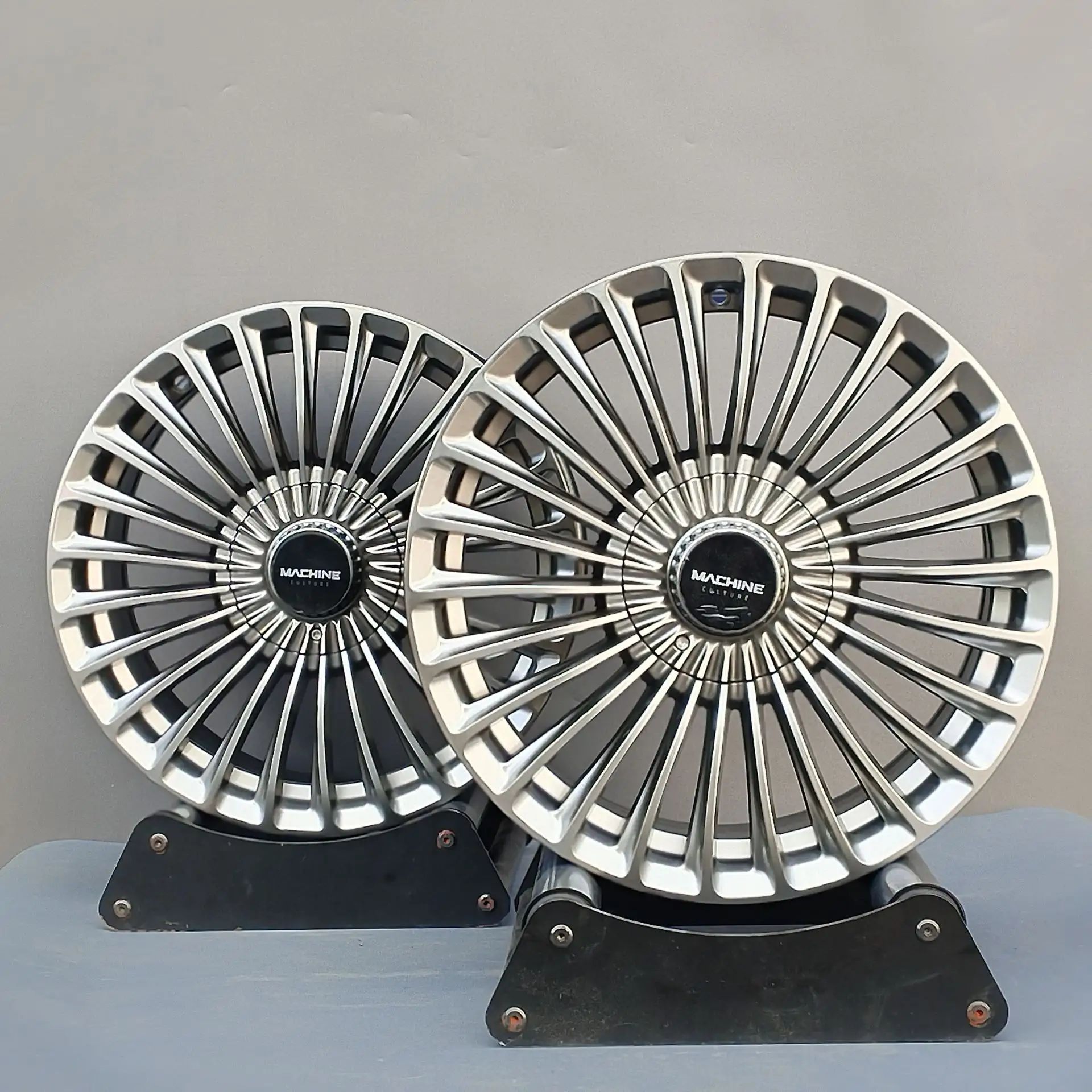 R17 4x100