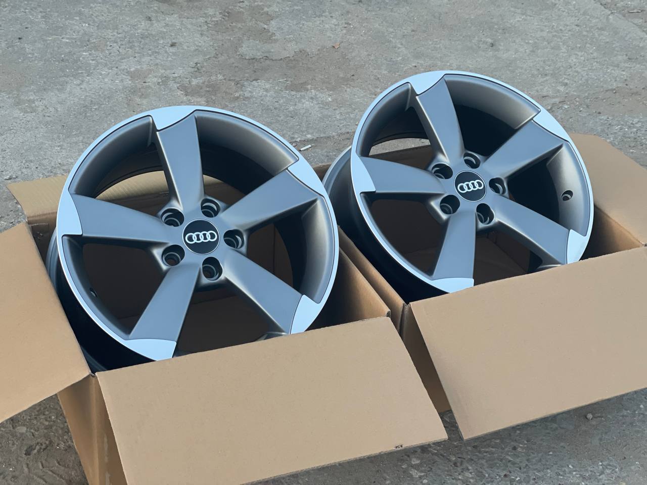 R16.0 100
