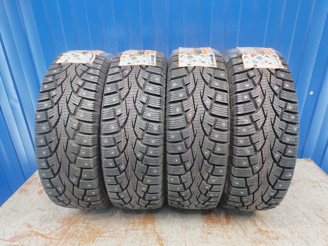 Centara Snow Cutter 102T 225/65 R17.0