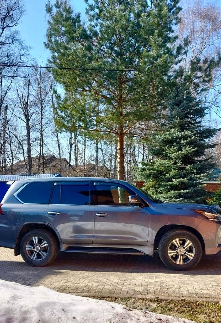 Lexus LX